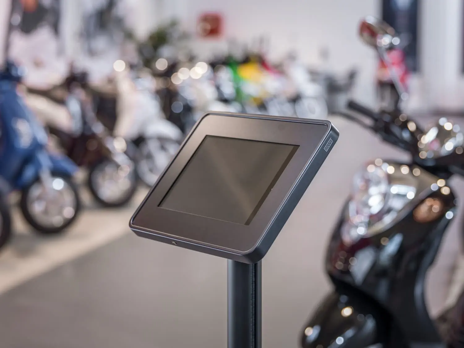 Novus_Novus_TabletSafe_Anwendungsbild_2__20191028113018_222404
